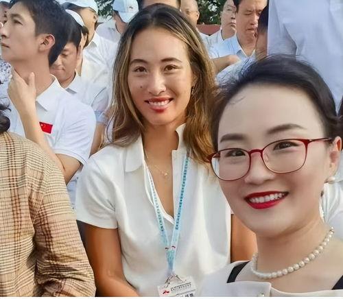 《一线吃瓜 娱乐圈 》,一线吃瓜，幕后真相大曝光